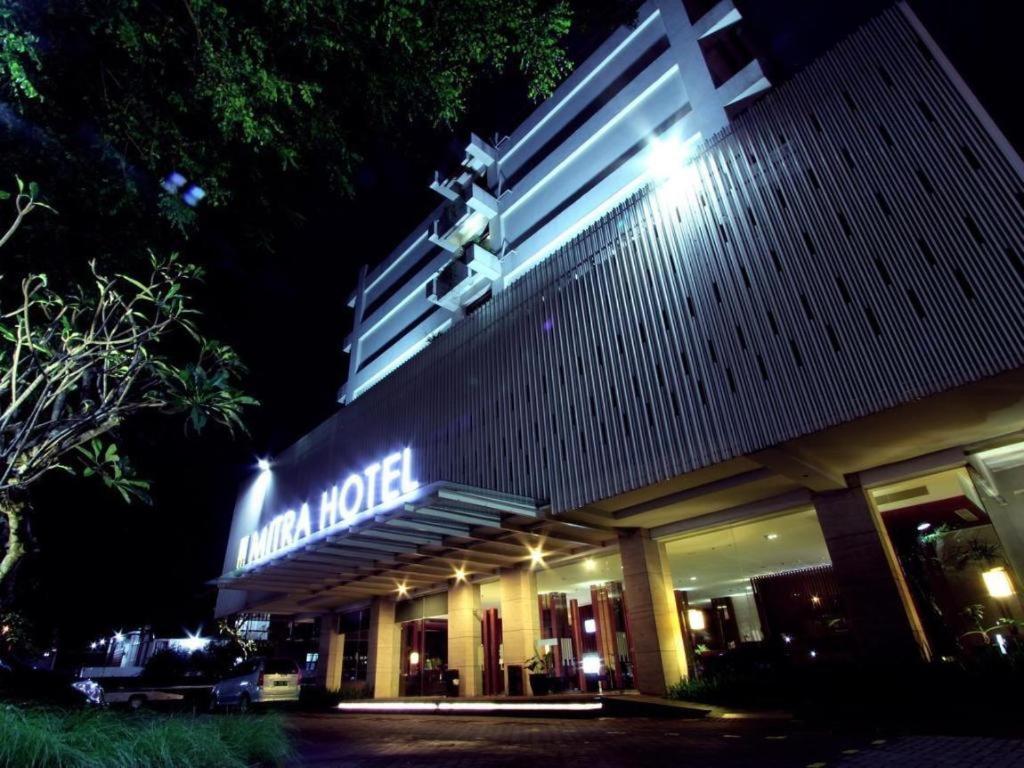 Mitra Bandung Hotel Esterno foto