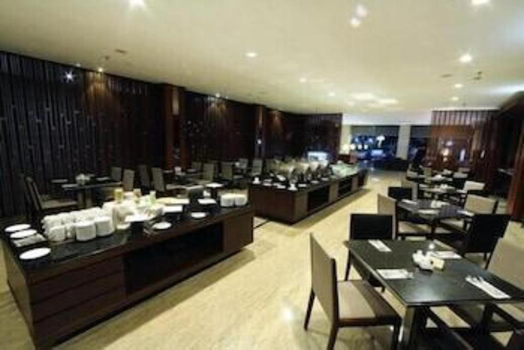 Mitra Bandung Hotel Esterno foto