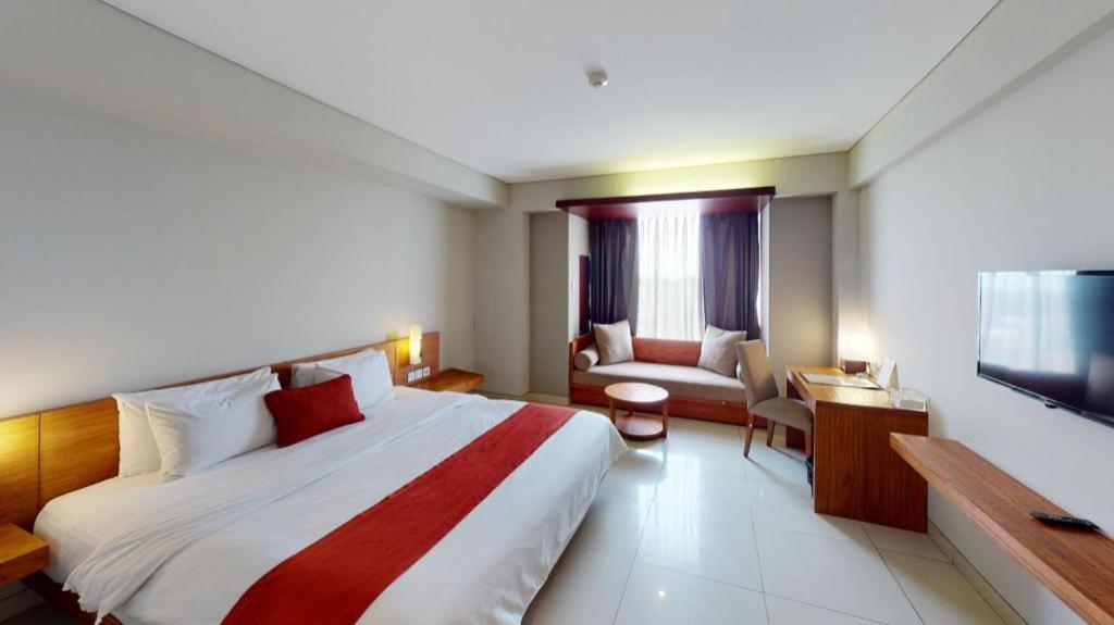 Mitra Bandung Hotel Esterno foto